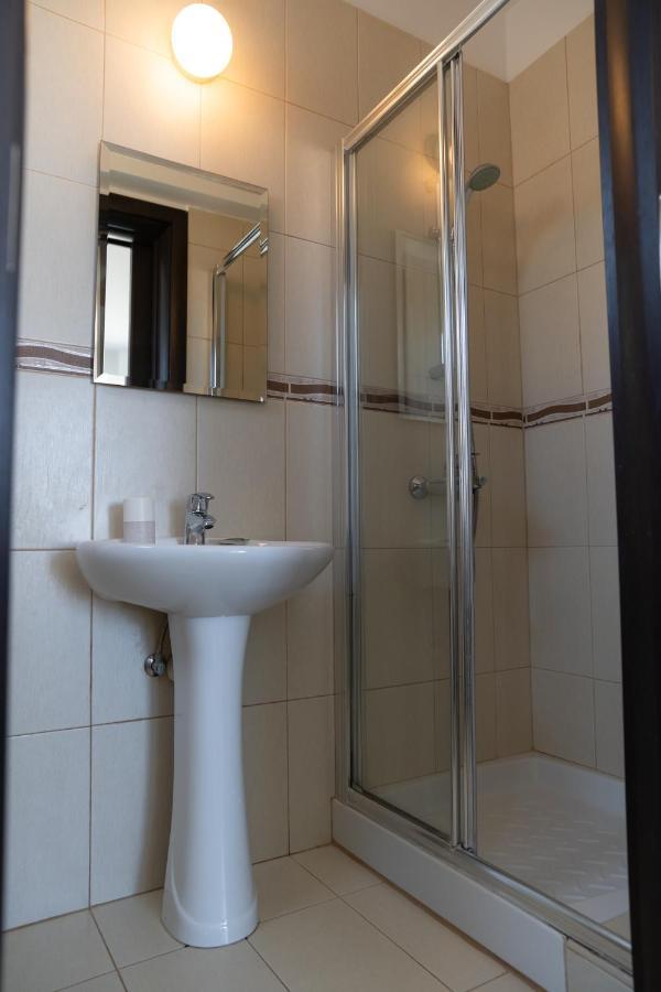 Fig Tree Villa Ekaterina 3 Bdrm Protaras Eksteriør bilde