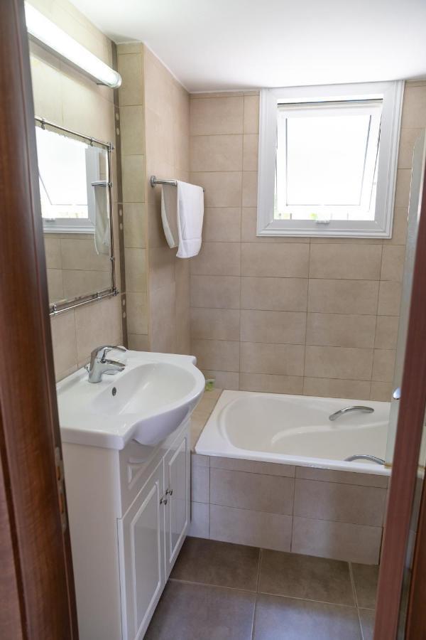 Fig Tree Villa Ekaterina 3 Bdrm Protaras Eksteriør bilde